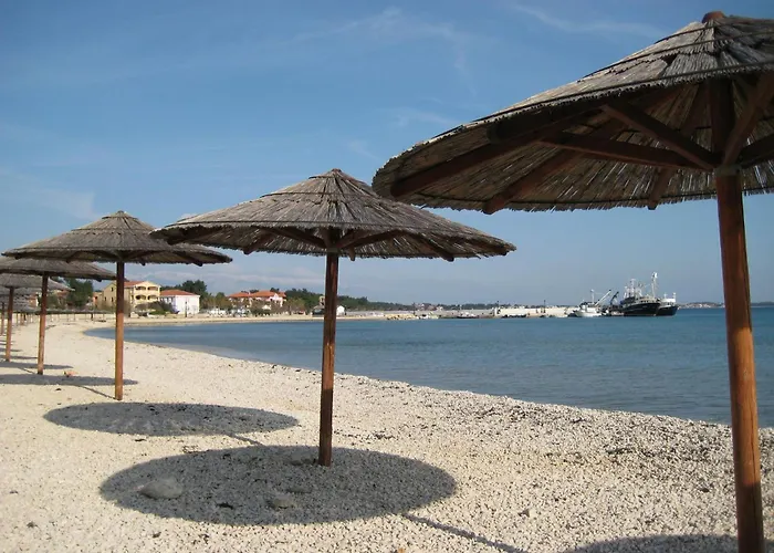 Holiday Home Branka - 80 M From Beach