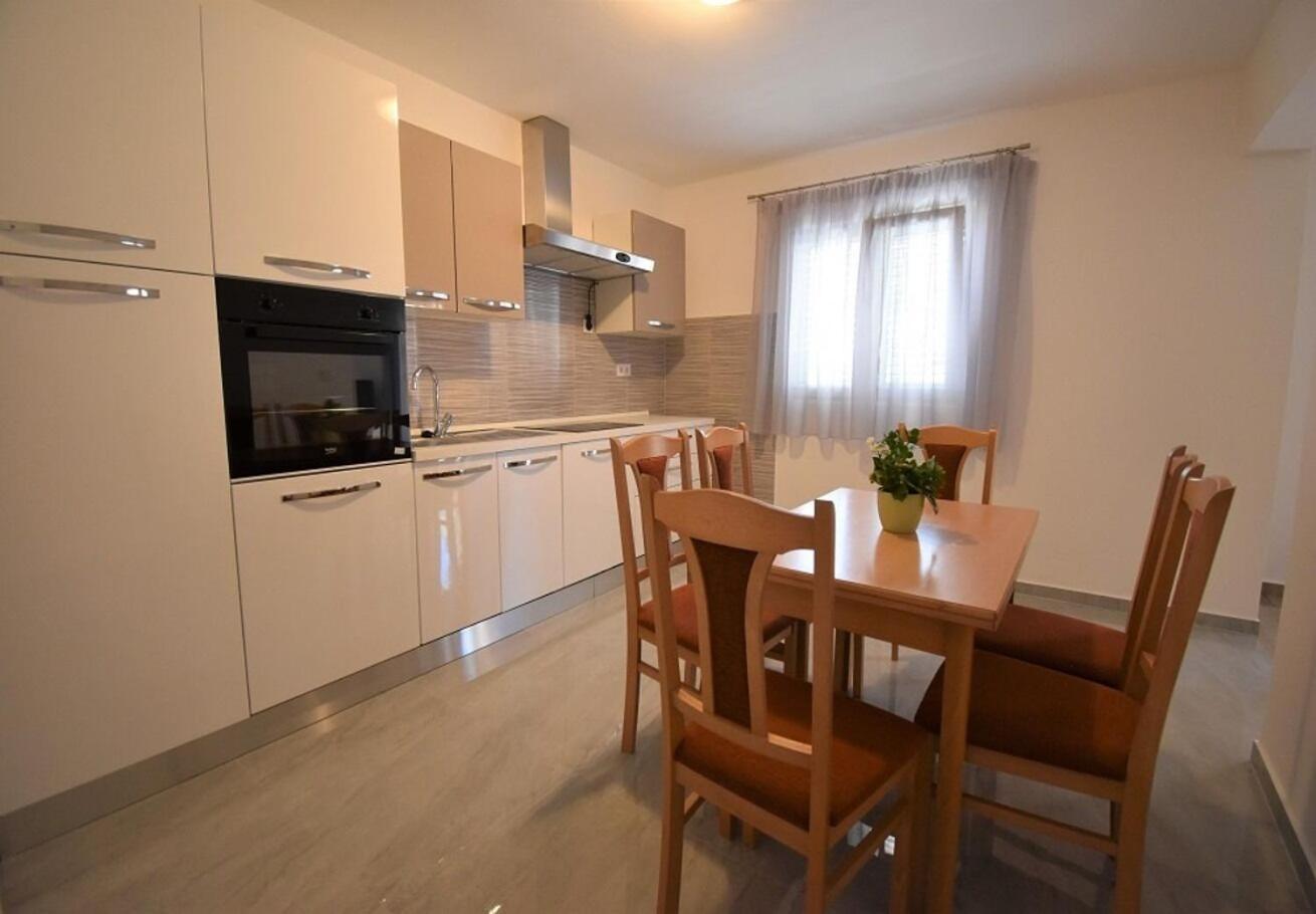 Branka - 80 M From