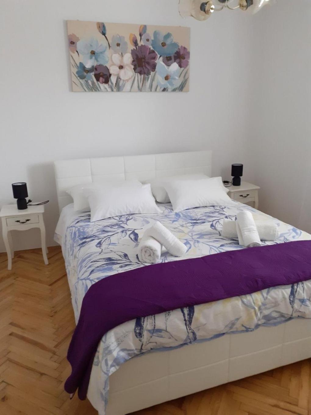 Branka - 80 M From Holiday home Vir