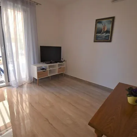 Holiday Home Branka - 80 M From Beach Vir Exterior photo